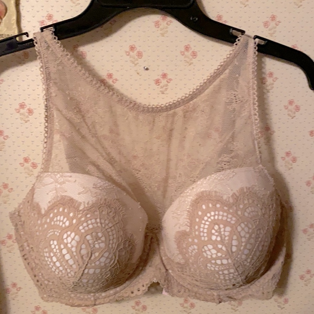 GORGEOUS 🤩 Dream Angels lined Demi high neck bra!